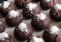 Islak Un Kurabiyesi Tarifi ve Malzemeleri