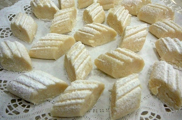 Pastane Usulu Un Kurabiyesi Tarifi ve Malzemeleri